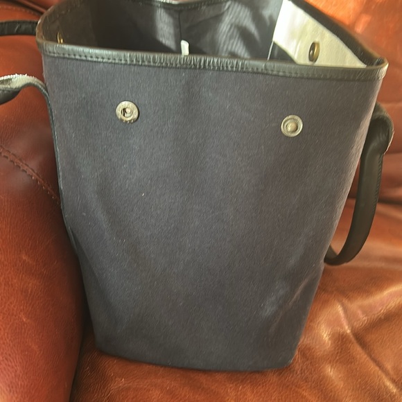 Sugar Scull Tote - Picture 4 of 11